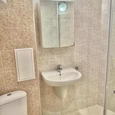 Apartment Center 1
